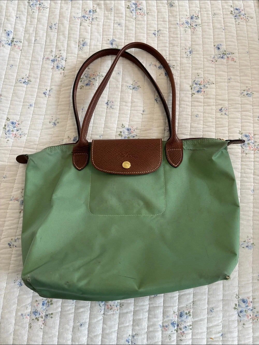 Longchamp Le Pliage Medium Green Nylon Tote with Brown Leather Trim - Picture 1 of 7